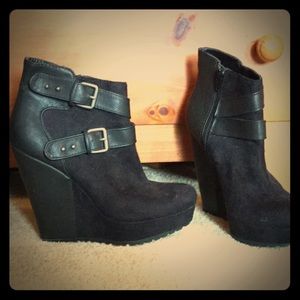 Black wedge booties
